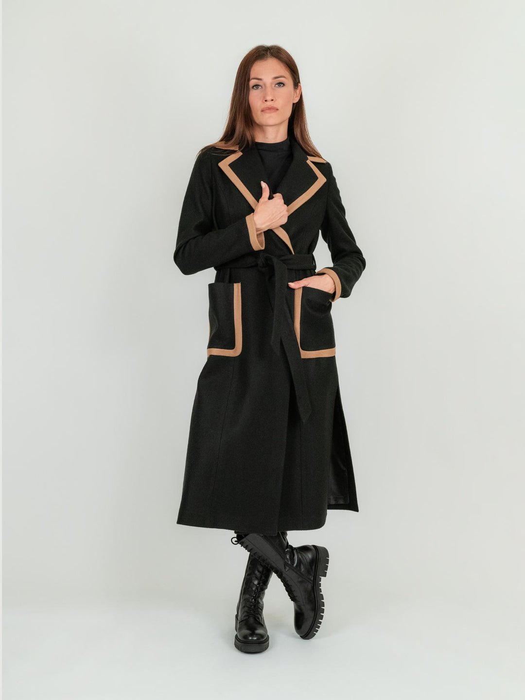 CAPPOTTO NERO CON PROFILI CAMMELLO 9775RO NERO/CAMMELLO ANDREA MORANDO 