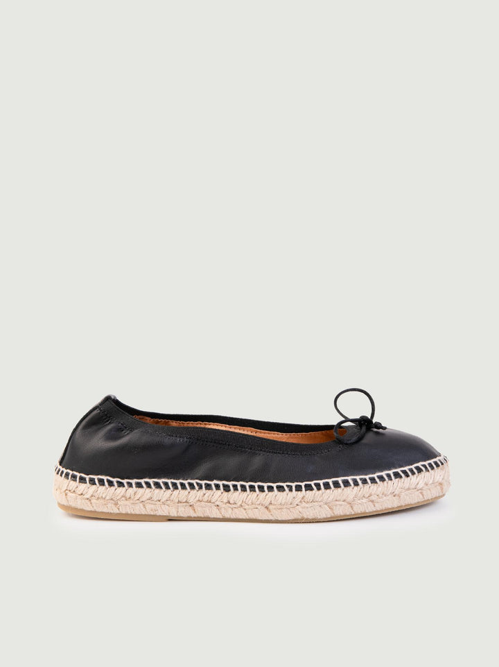 YU634NERO JUTELIA