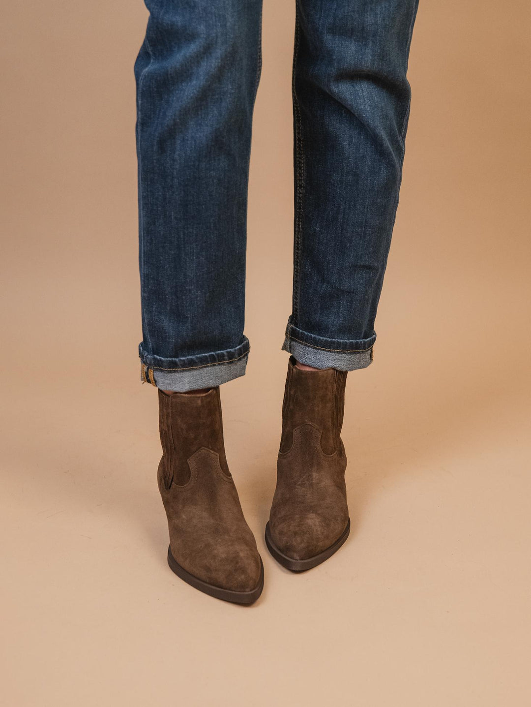 STIVALETTO TEXANO A PUNTA IN CAMOSCIO MARRONE 2074 SILK ARABICA ALPE 