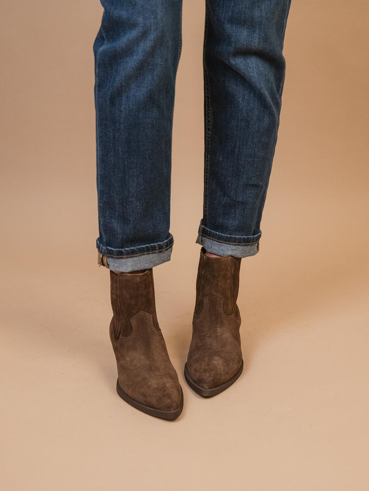 STIVALETTO TEXANO A PUNTA IN CAMOSCIO MARRONE 2074 SILK ARABICA ALPE 