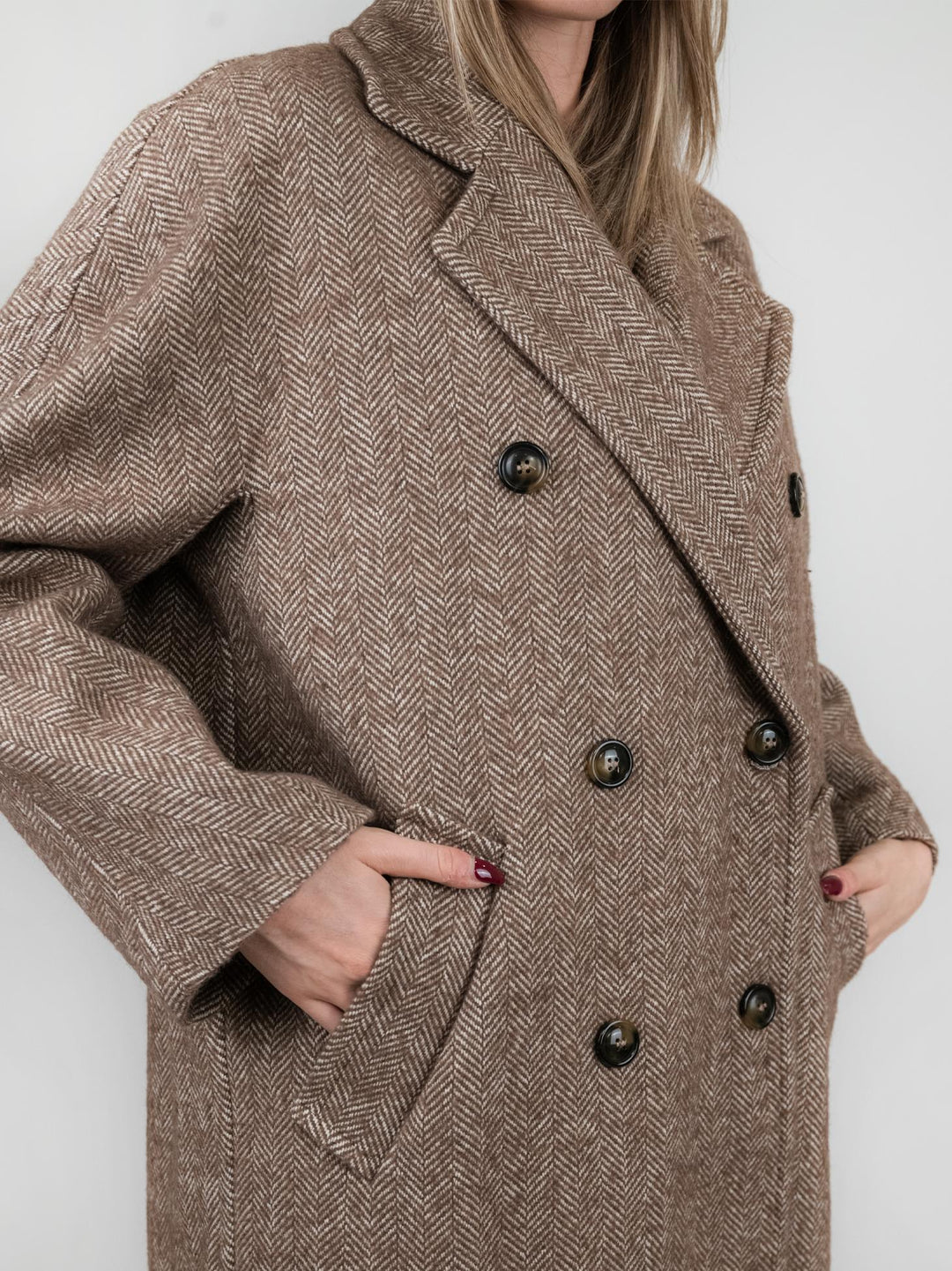 Cappotto doppiopetto marrone spigato