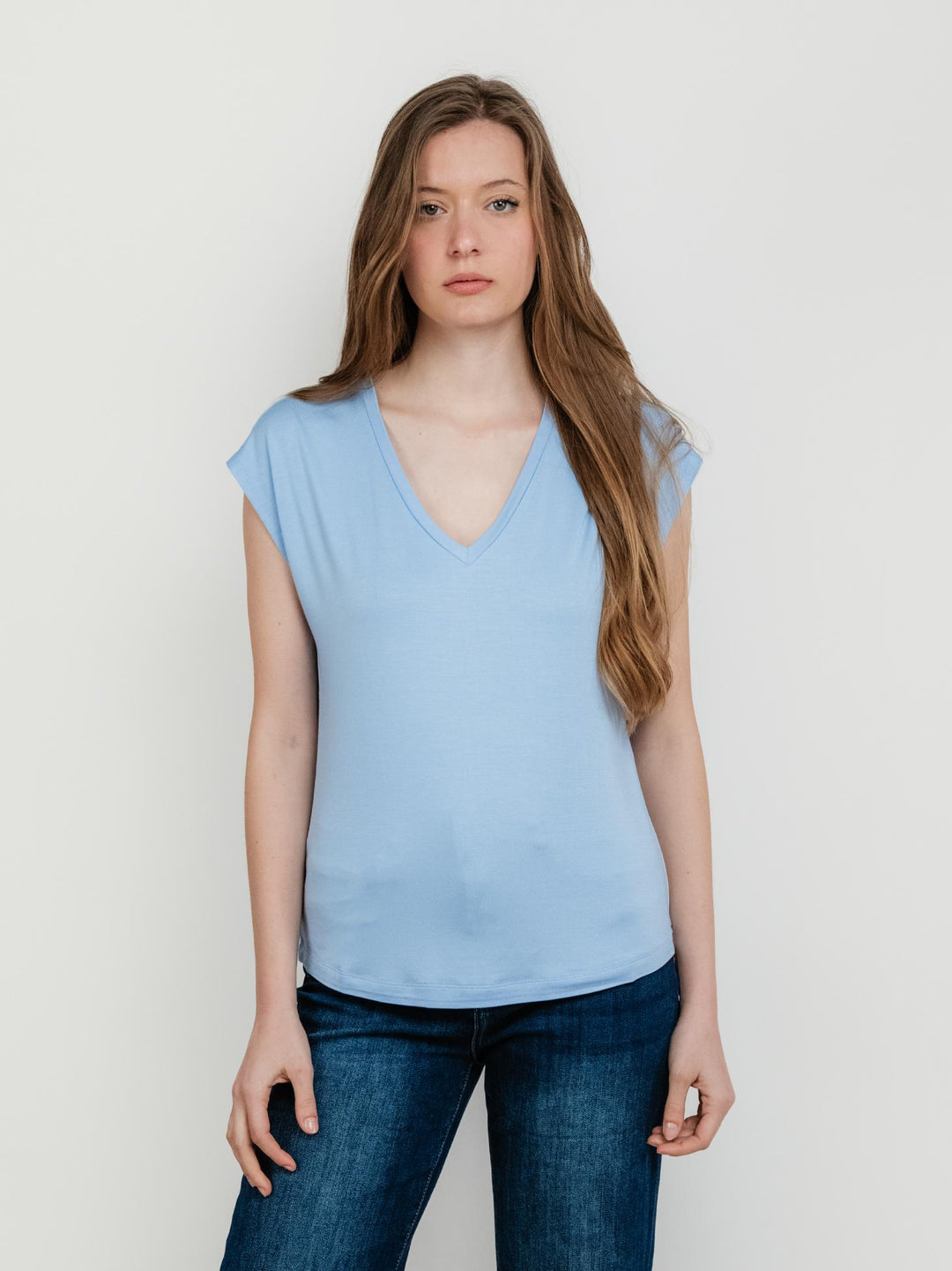 T-SHIRT SCOLLO V AZZURRA 515LICA013 AZZURRO ANDREA MORANDO 