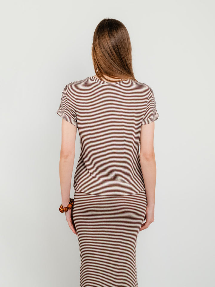 T-SHIRT IN MAGLIA A RIGHE PANNA E MARRONI