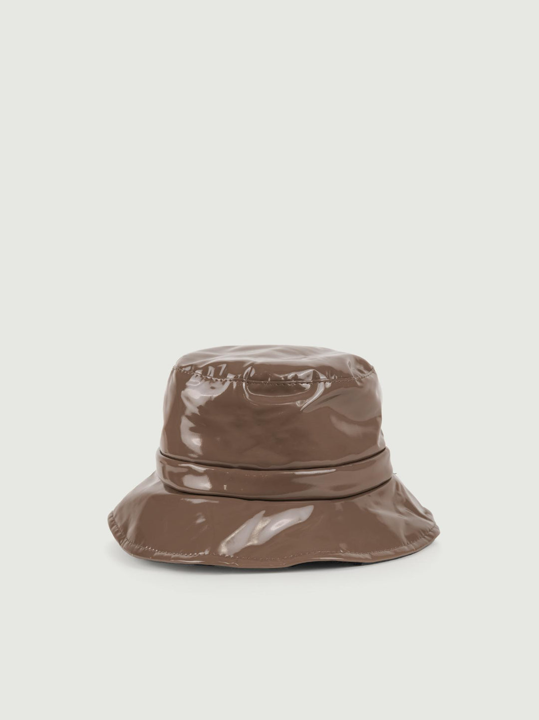 CAPPELLO BUKET DA PIOGGIA <BR/>IN VERNICE COLOR FANGO CP3919 FANGO ANDREA MORANDO 