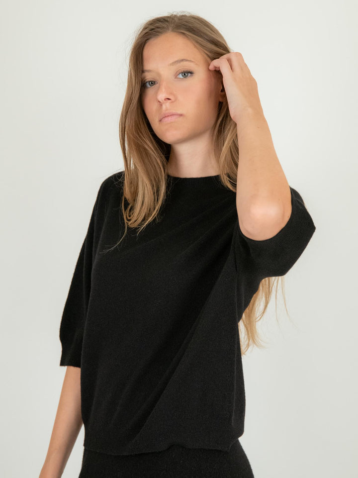 MAGLIA CON MANICHE A 3/4 NERA 0520/104 0010 BIMOR 