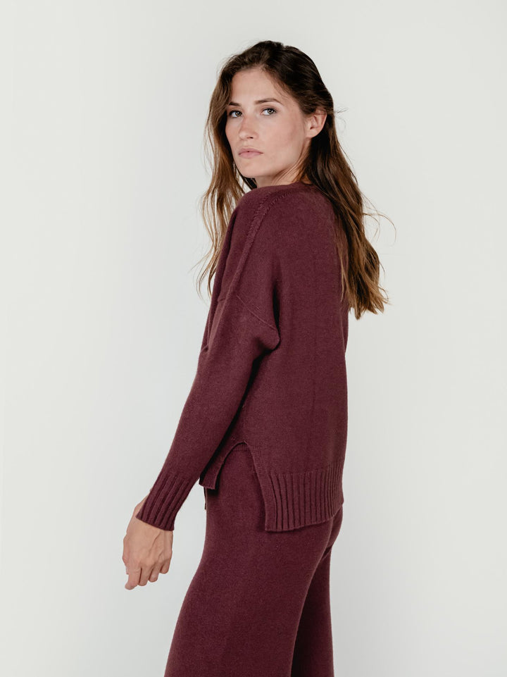 MAGLIA CON SCOLLO A V BORDEAUX 0570592 2200 BIMOR 