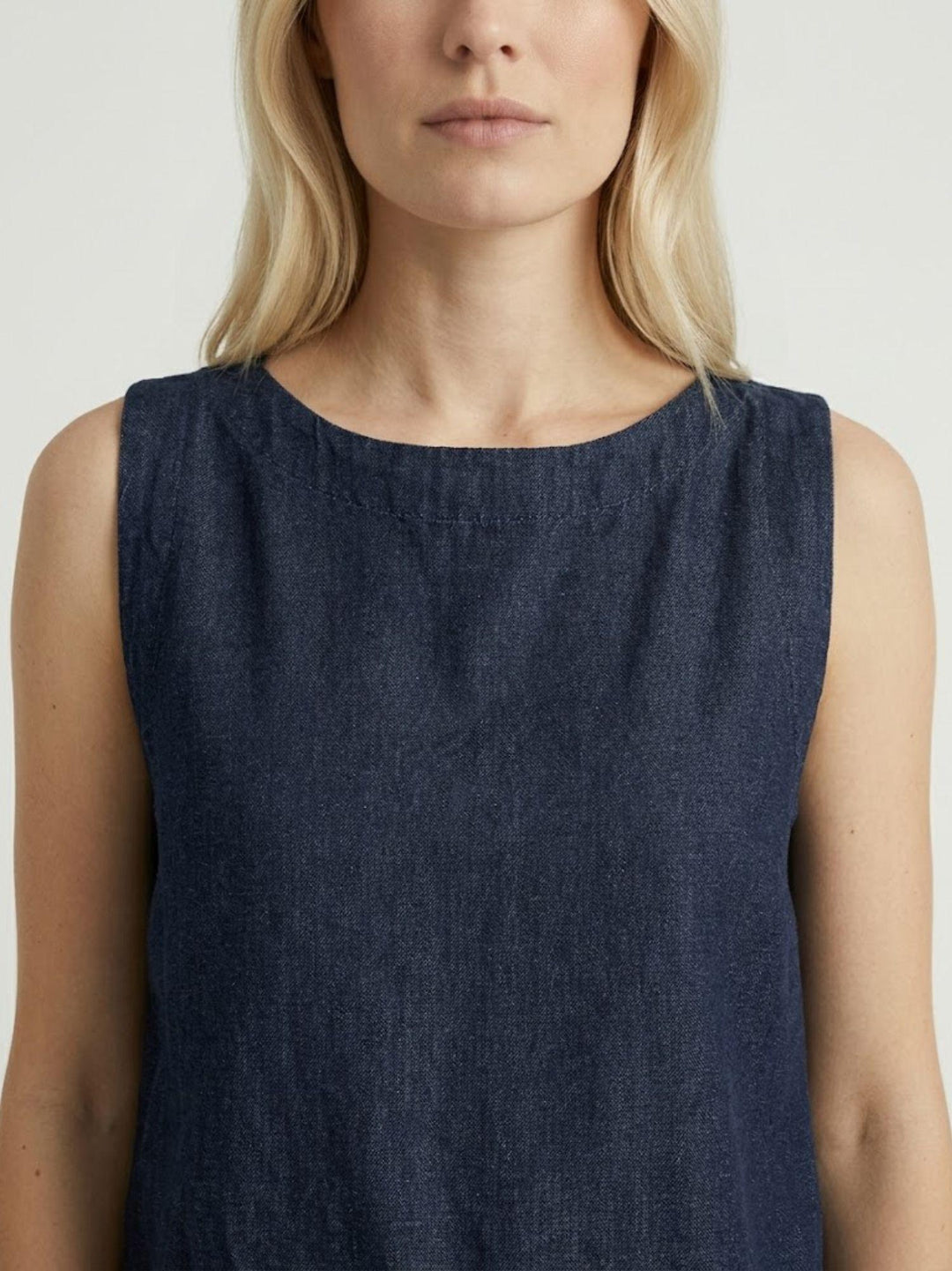 Top smanicato in lino chambray 6TS0551 DENIM ANDREA MORANDO 