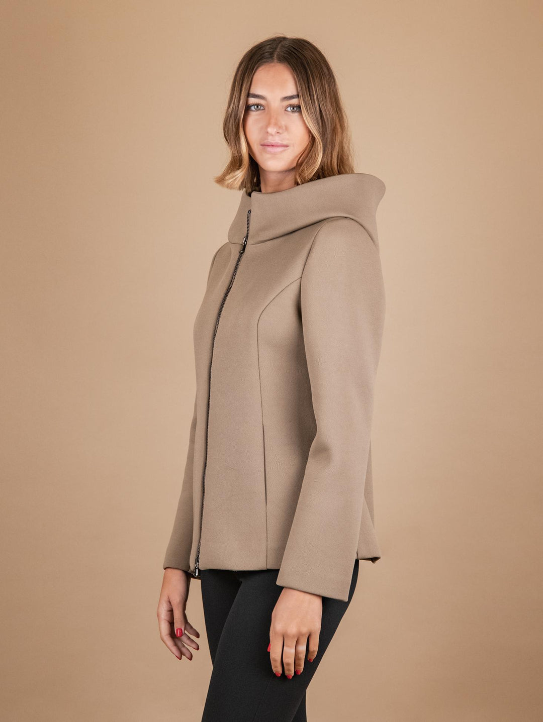 GIACCA TECNICA CON CAPPUCCIO E MAXI COLLO BEIGE 97801LO 22 ANDREA MORANDO 