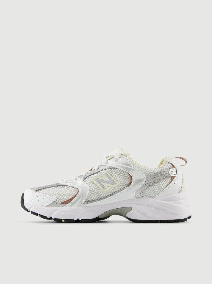 SNEAKER NEW BALANCE 530 BIANCO E ARGENTO MR530SGA D NEW BALANCE 