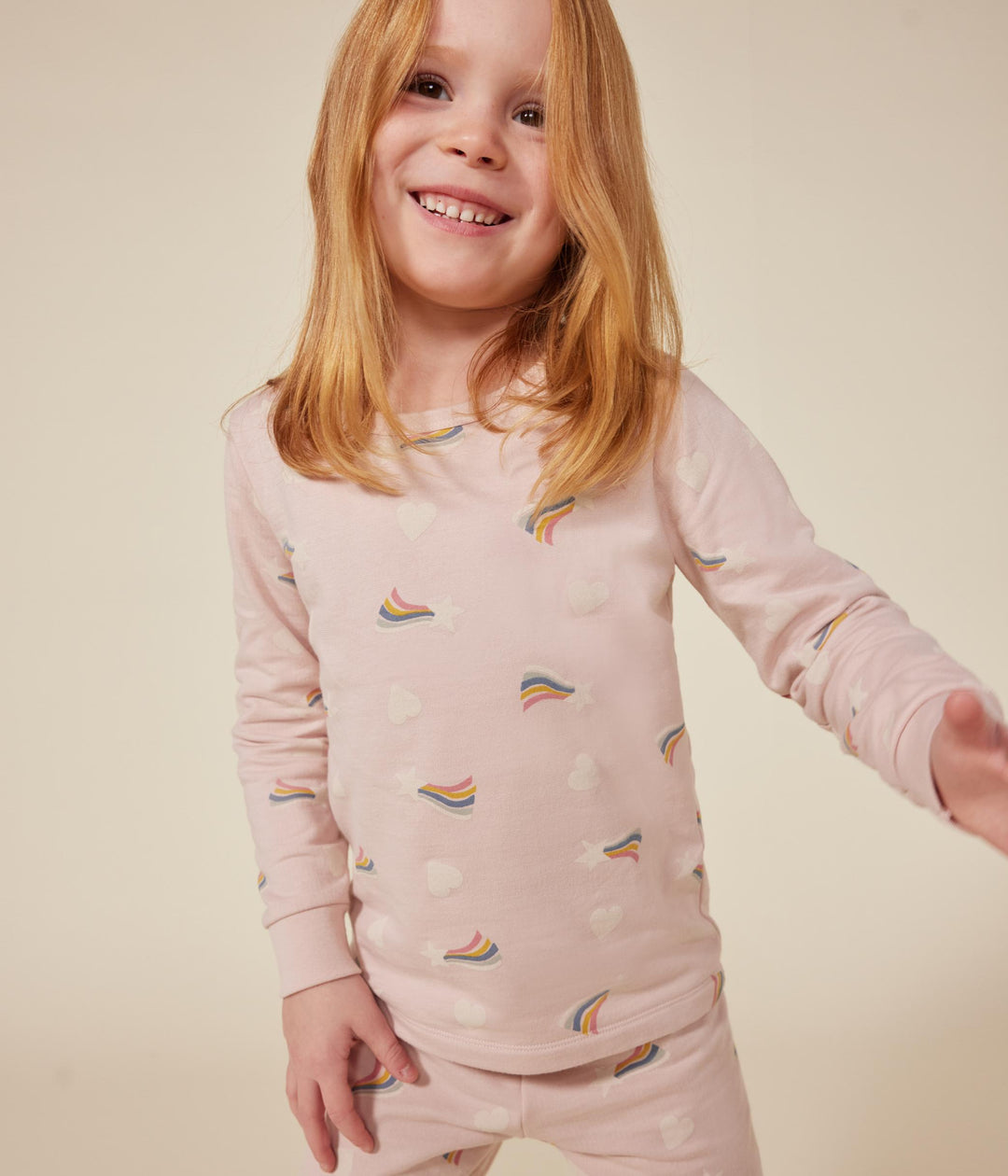 Pigiama in tessuto felpato con stelle e cuoricini A0B85 01 PETIT BATEAU 