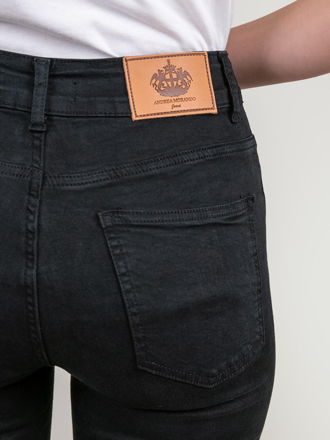 JEANS A ZAMPA ELASTICIZZATO IN DENIM NERO 6995/59 NERO ANDREA MORANDO 