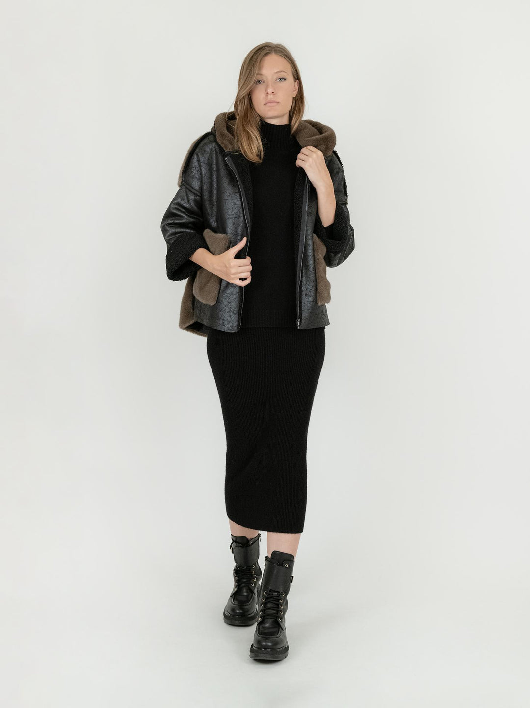 ECO MONTONE NERO CON CAPPUCCIO ISONE 4208 ANDREA MORANDO 