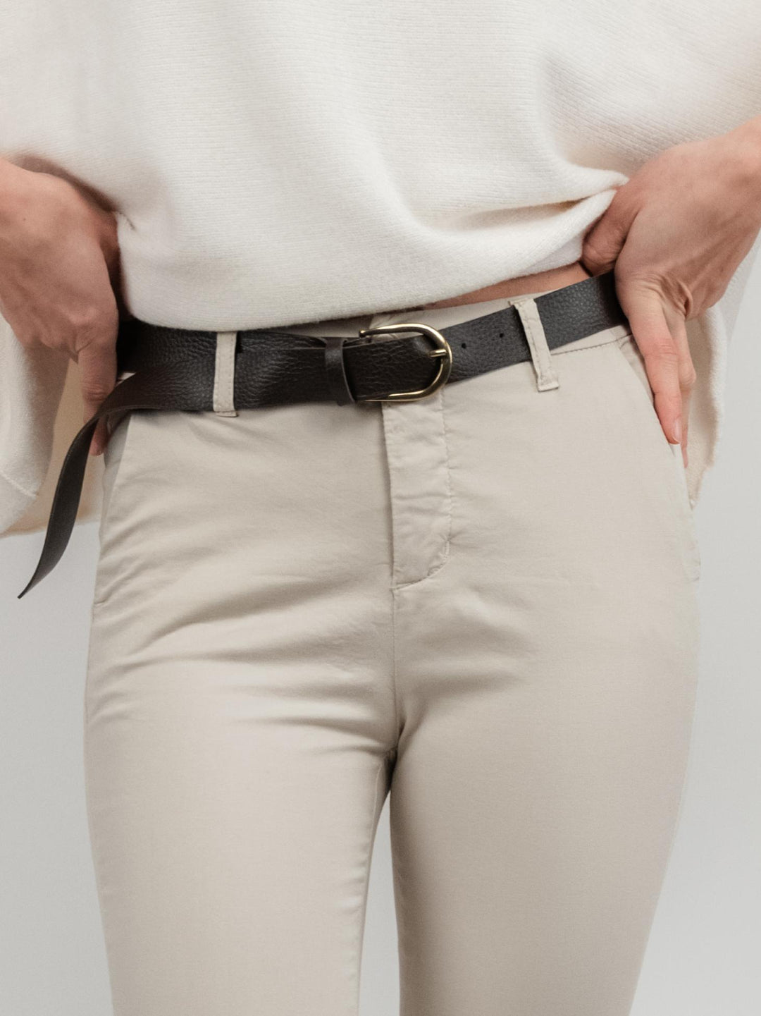 PANTALONE A TROMBETTA BEIGE IN COTONE