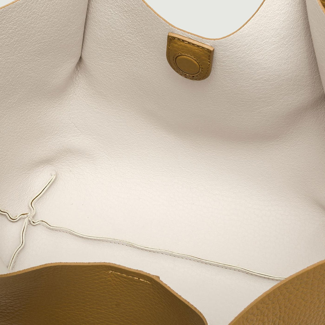 Borsa a spalla Dua in pelle martellata cuoio BS 9720/24PE RNGDBL 13450 GIANNI CHIARINI 