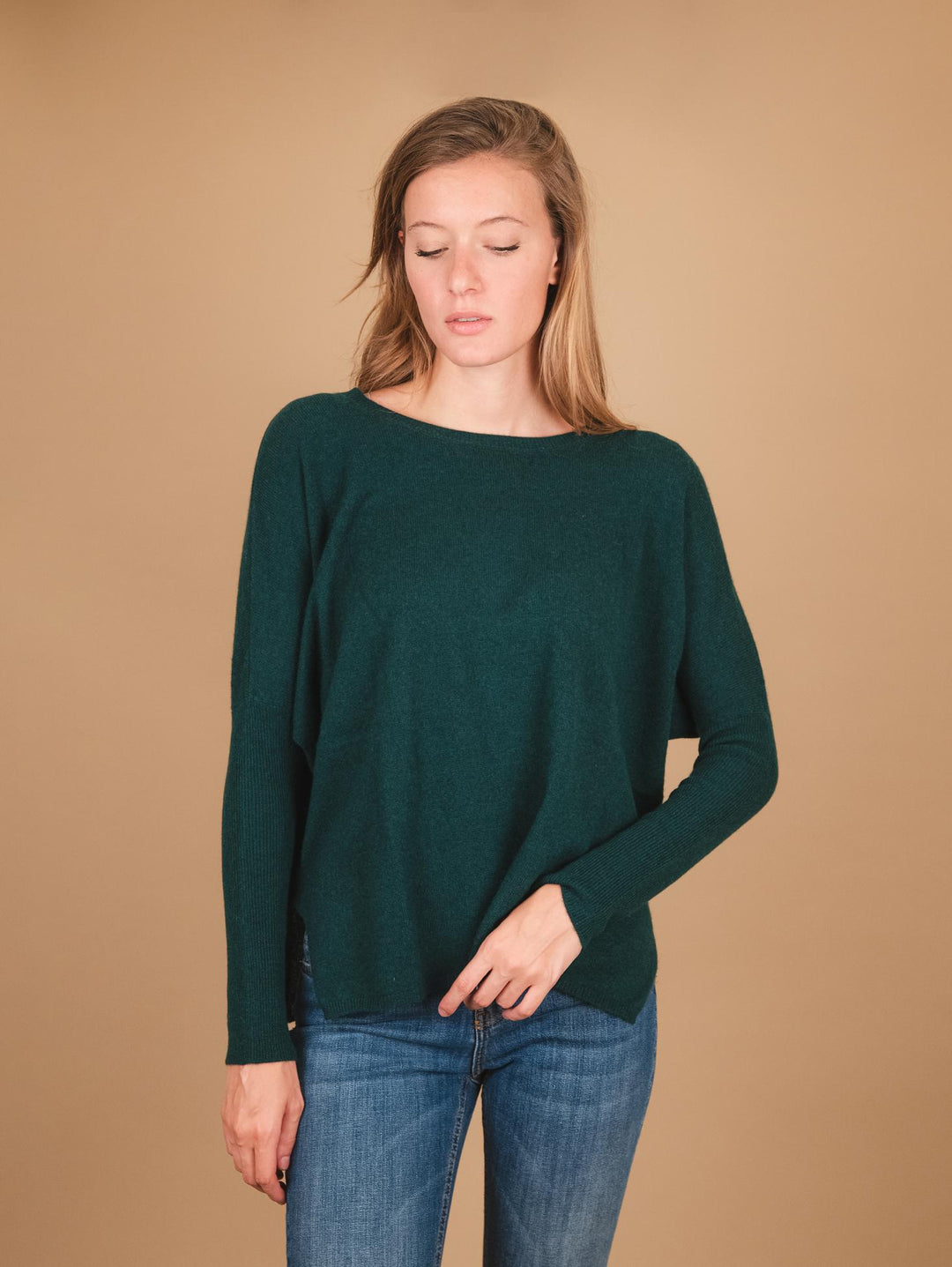 MAGLIA OVER IN CASHMERE ECO-FRIENDLY VERDE BOTTIGLIA ASTRID BOUTEILLE ABSOLUT CASHMERE 