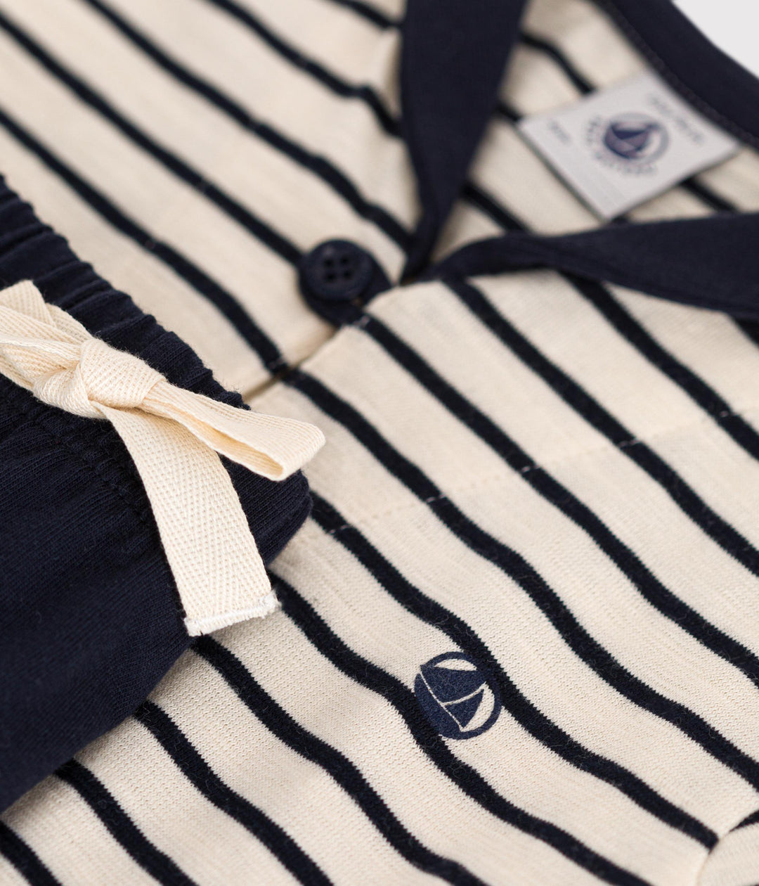 SET BEBÈ T-SHIRT E PANTALONCINI IN JERSEY BLU A09X0 01 PETIT BATEAU 