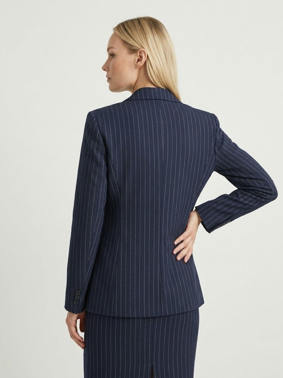 Blazer gessato con linea sagomata navy 3914 BLU ANDREA MORANDO 