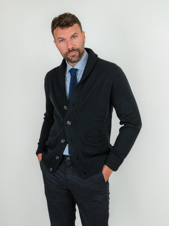 Cardigan blu in misto lana con collo a scialle 1327224 283 ANDREA MORANDO 