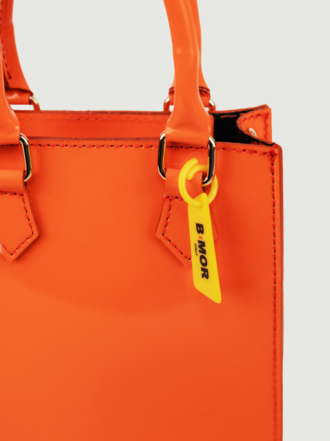 BORSA BABY IN PELLE VERNICE ARANCIO