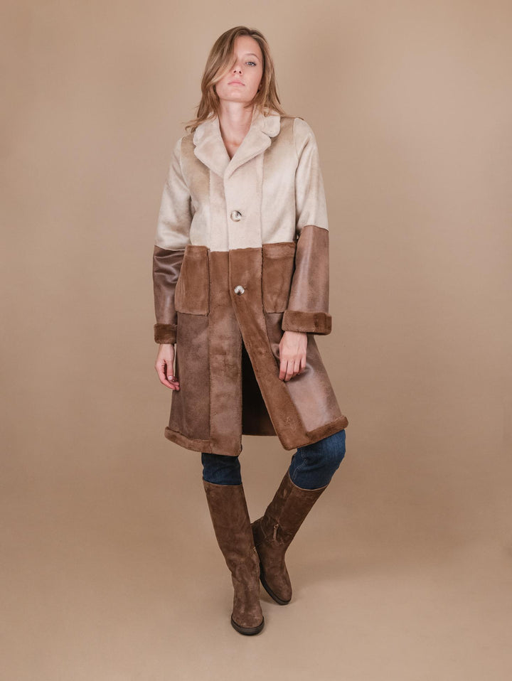 CAPPOTTO  IN ECO-MONTONE E ECO-PELLICCIA REVERSIBILE BICOLORE B500CAMO 043 ANDREA MORANDO 