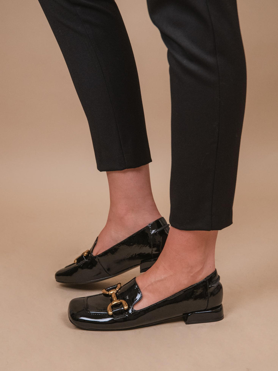 mocassino in vernice nera con morsetto 569Z21VK NEGRO ANDREA MORANDO 
