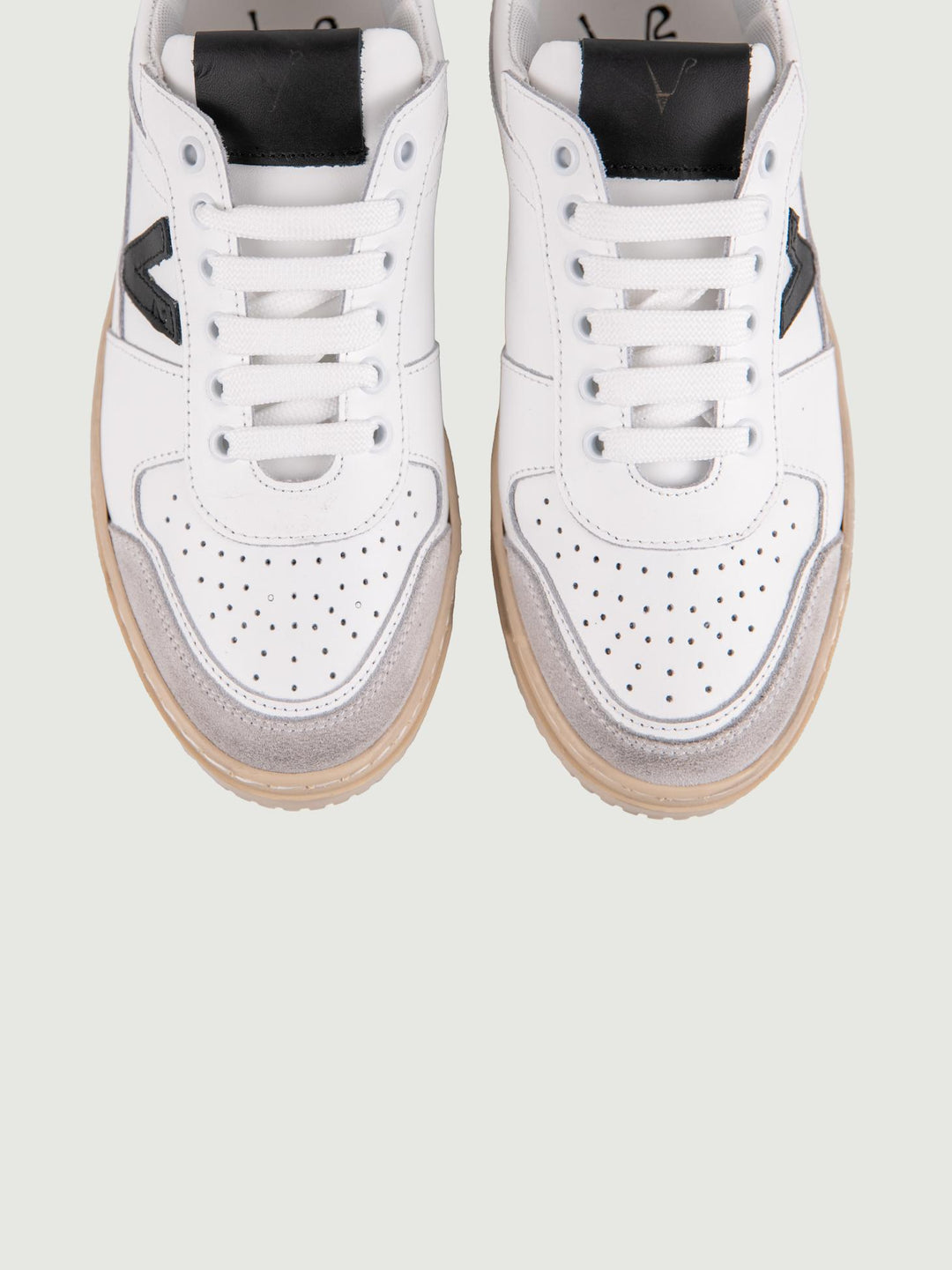 SNEAKER COLLEGE DETTAGLI NERI SUCOL NE V2 