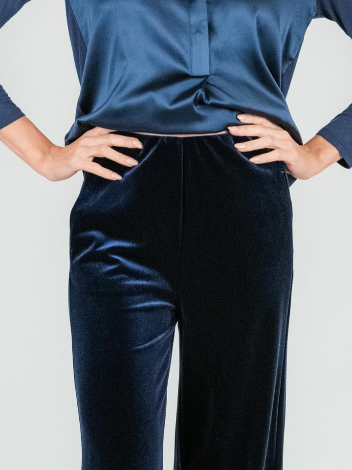 PANTALONE con elastico in VELLUTO BLU 245C1021 303 ANDREA MORANDO 