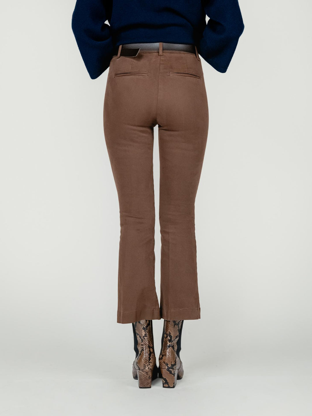 PANTALONE A TROMBETTA CACAO 824JA CACAO ANDREA MORANDO 