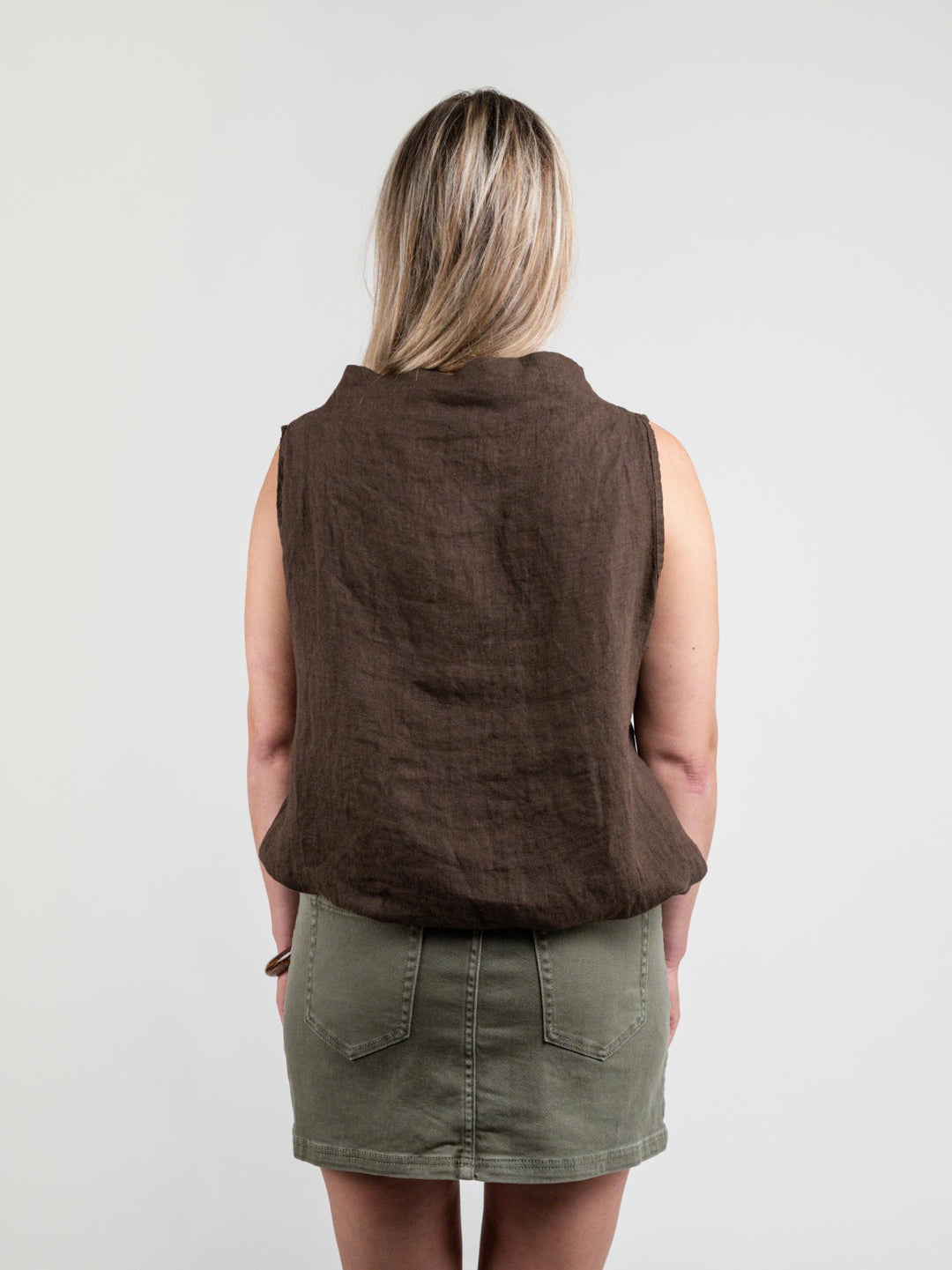 TOP SMANICATO IN LINO MARRONE 06290 MORO ANDREA MORANDO 