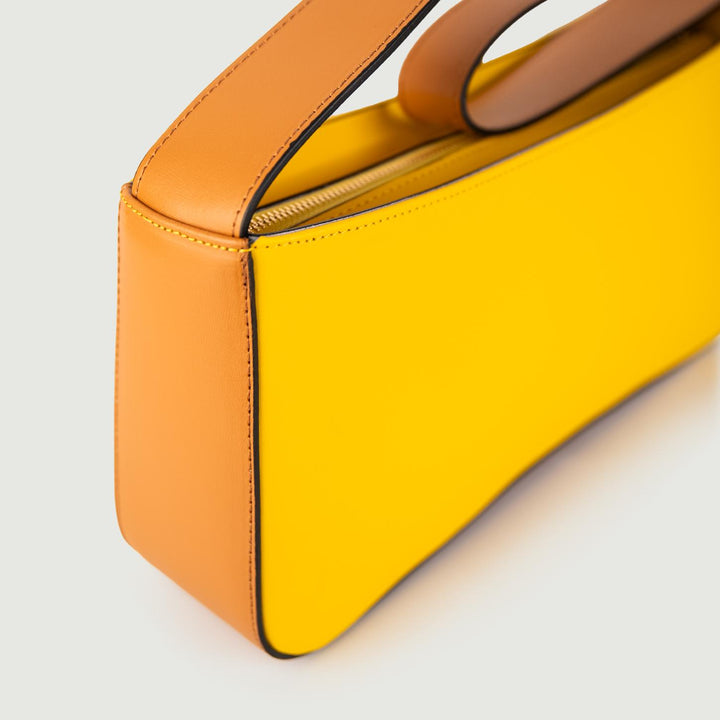 BORSA A SPALLA SEVENTY IN PELLE BICOLORE GIALLO E BISCOTTO SEVENTY GIALLO BIMOR 