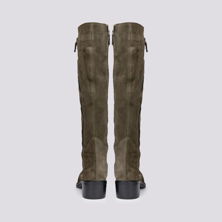 STIVALE ALTO CON ZIP ASIMMETRICHE IN CAMOSCIO VERDE ST1011/CROSTA FORESTA ANDREA MORANDO 