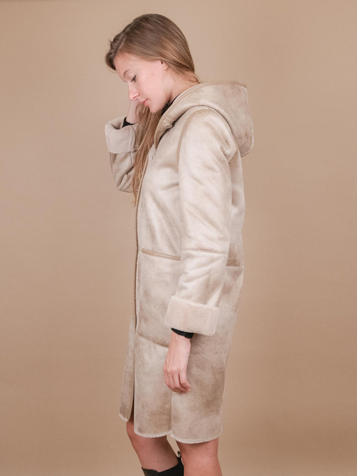 ECO-MONTONE REVERSIBILE IN  ECO-PELLICCIA BEIGE<BR/> B357CAMO 010 ANDREA MORANDO 