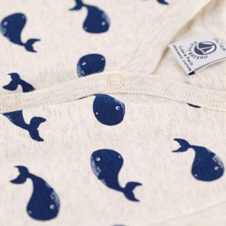TUTINA CORTA CON BALENE BLU IN COTONE BEBÈ A09G6 01 PETIT BATEAU 