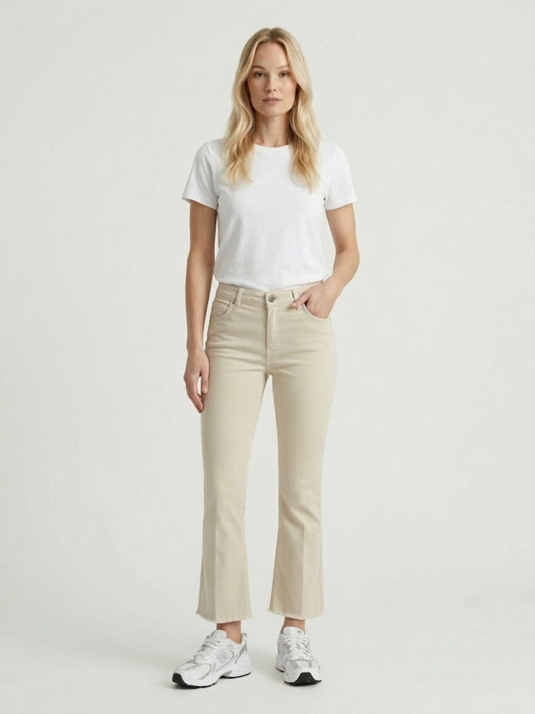 Pantalone a trombetta sfrangiato in cotone beige 80137G190 BEIGE ANDREA MORANDO 