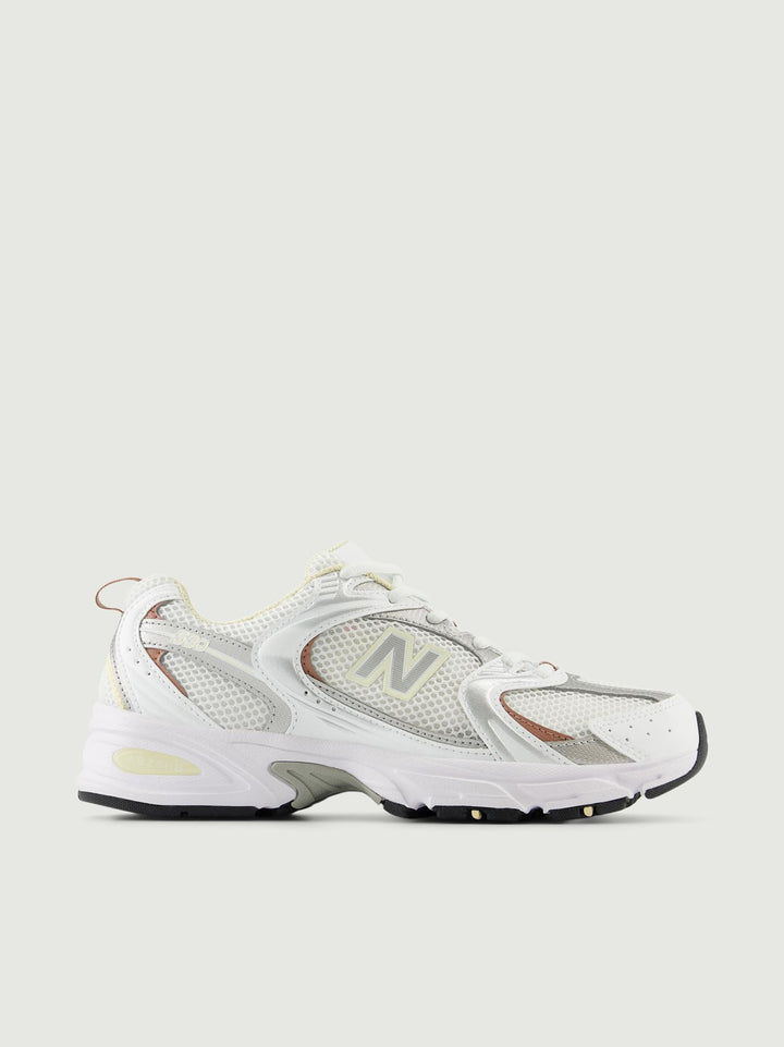 SNEAKER NEW BALANCE 530 BIANCO E ARGENTO MR530SGA D NEW BALANCE 