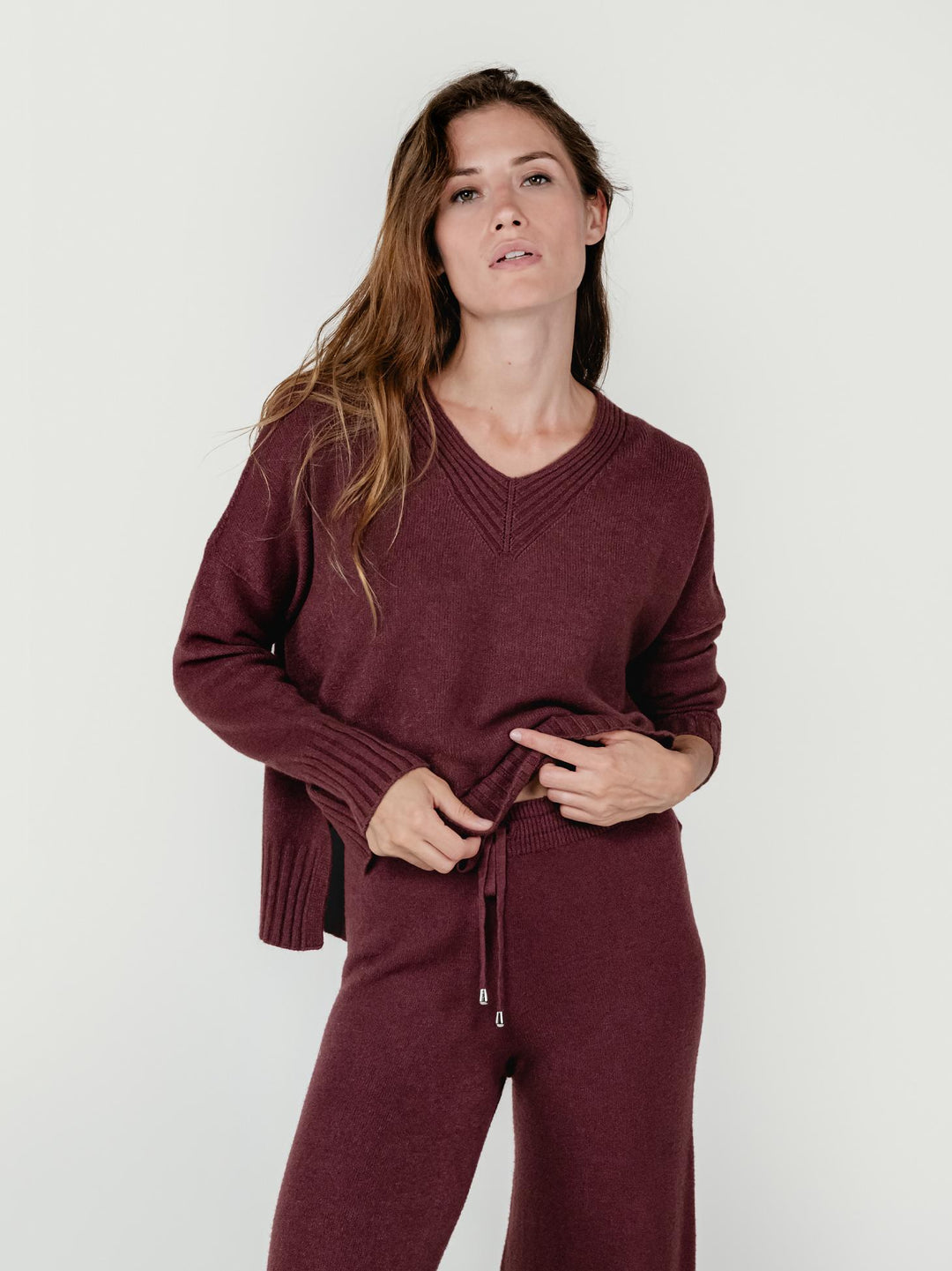 MAGLIA CON SCOLLO A V BORDEAUX 0570592 2200 BIMOR 
