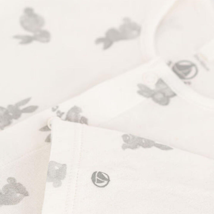 PIGIAMA BEBÈ IN TUBIQUE CON CONIGLIETTI A09G3 01 PETIT BATEAU 