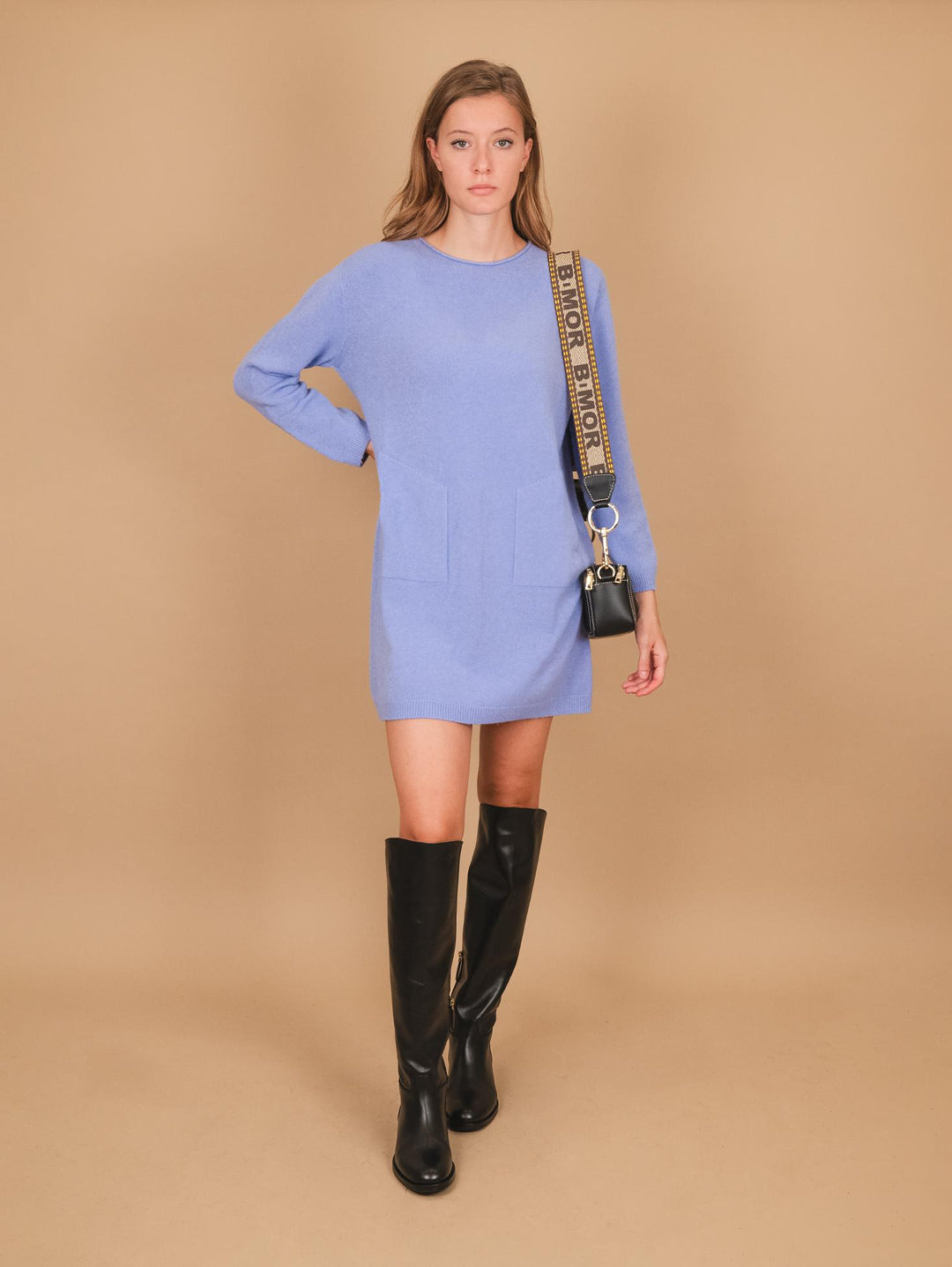 MAGLIA ABITO CON TASCHE E SCOLLO A BARCHETTA AZZURRO 0170/135 8013 BIMOR 