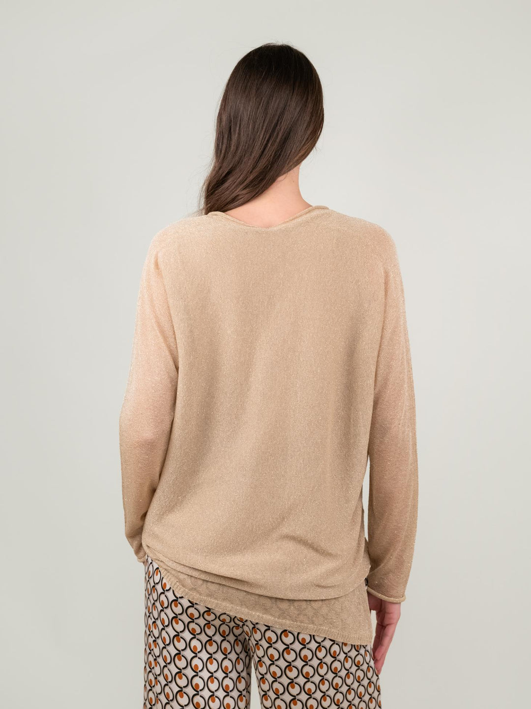 MAGLIA OVER ORO LUREX SCOLLO V 12104 ORO ANDREA MORANDO 