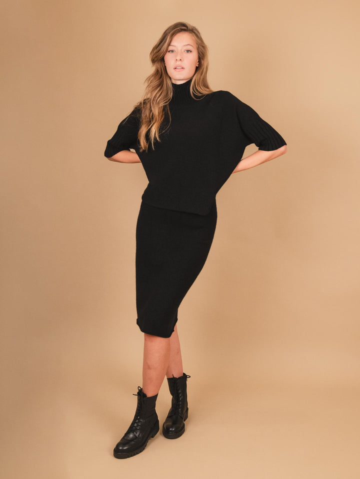 LUPETTO IN MAGLIA OVER CON MAINICA TRE QUARTI NERO 0370/164 0010 BIMOR 