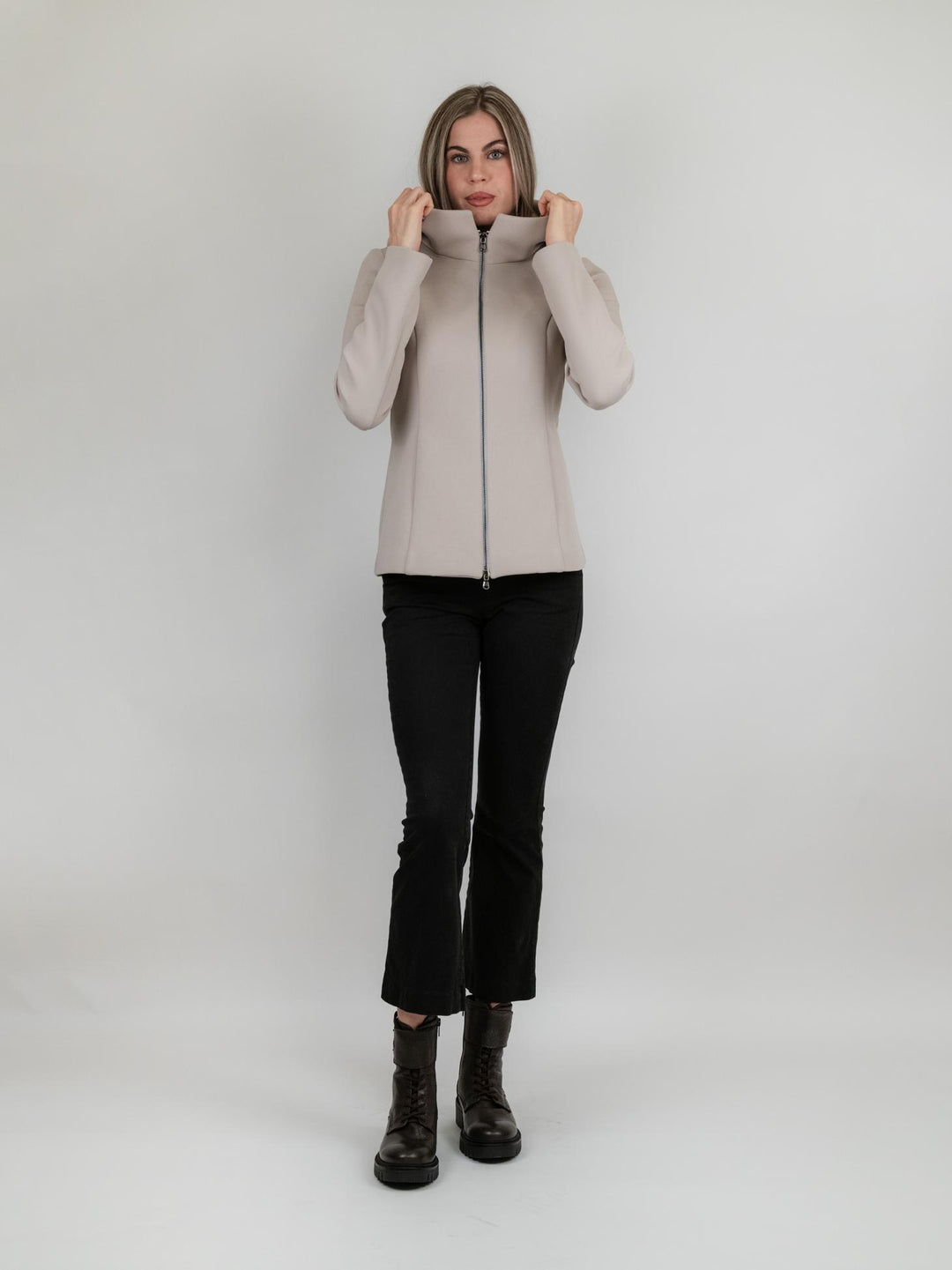 CAPPOTTINO TECNICO CORTO BEIGE CON CAPPUCCIO 97801LO BEIGE ANDREA MORANDO 
