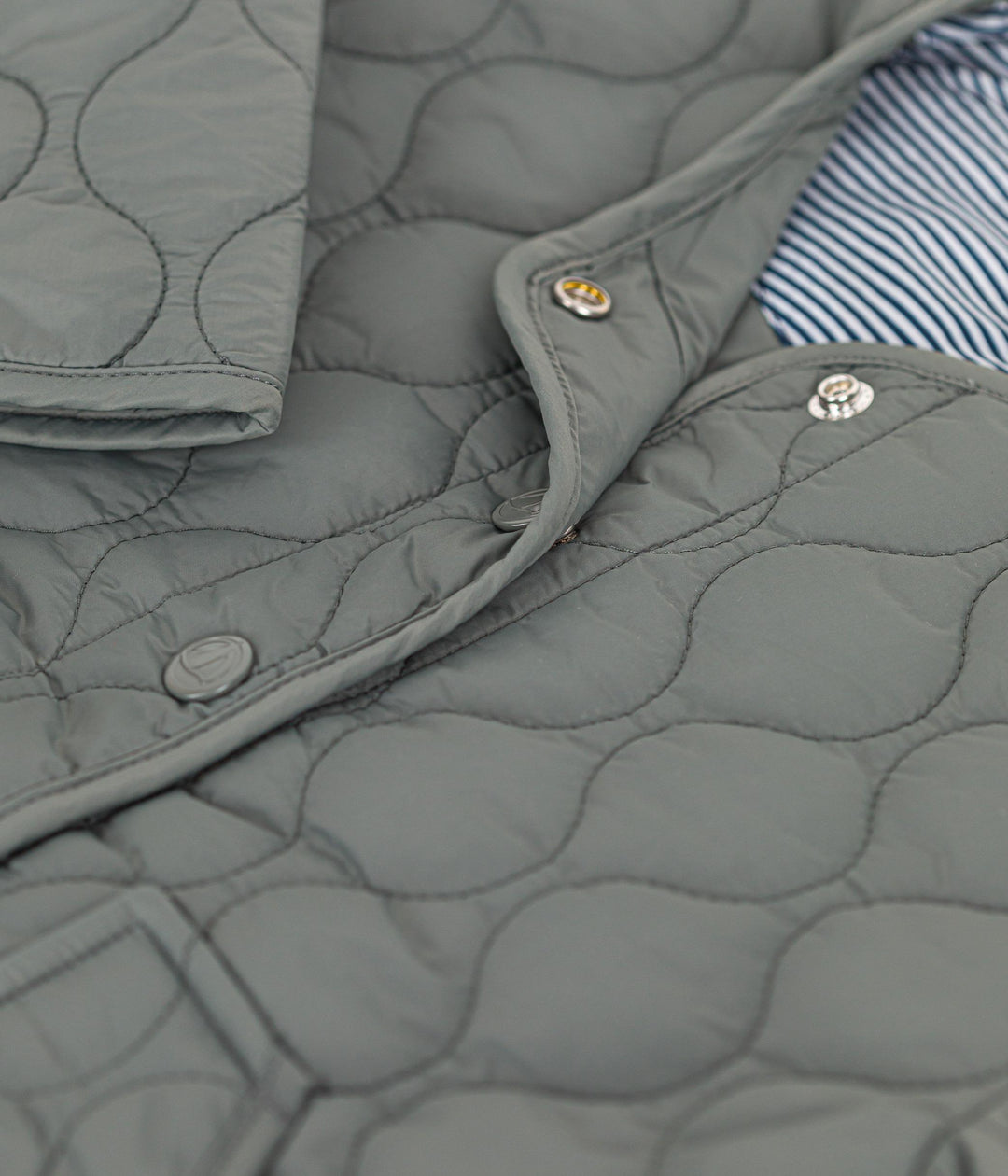 Piumino leggero trapuntato grigio A0B0I 01 PETIT BATEAU 