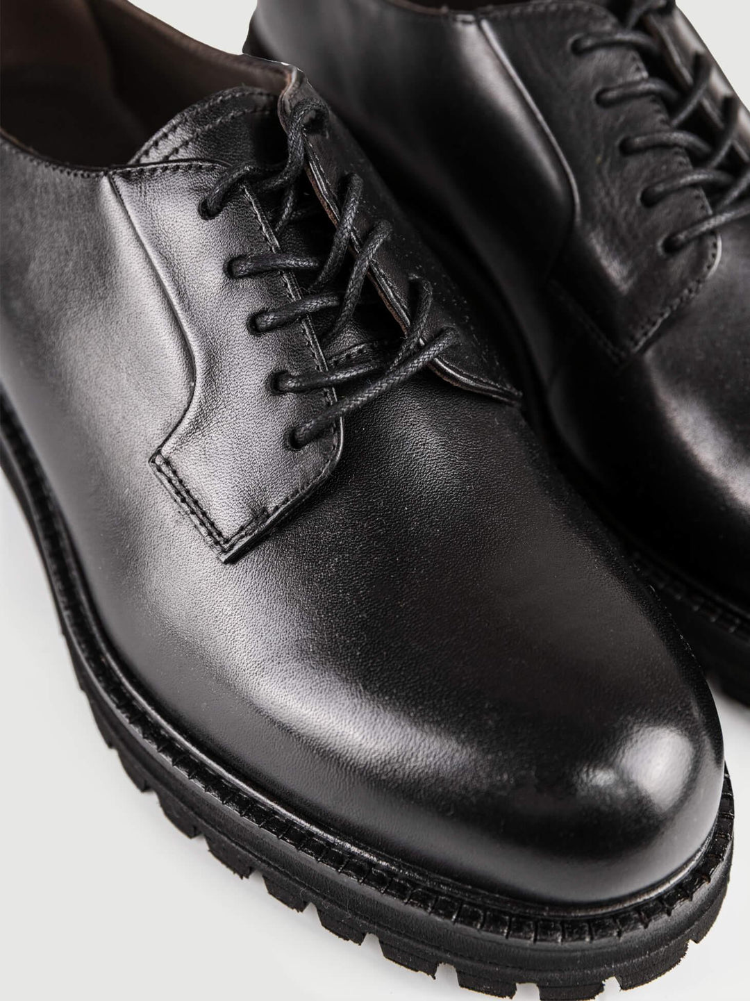 ALLACCIATA IN PELLE NERA 35030 NERO BRAIN 