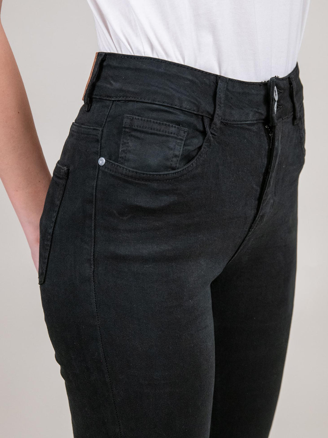 JEANS A ZAMPA ELASTICIZZATO IN DENIM NERO 6995/59 NERO ANDREA MORANDO 