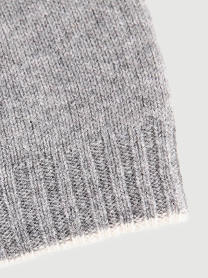 BERRETTO IN CASHMERE GRIGIO PERLA E PANNA 116 PANNA GRIS ANDREA MORANDO 