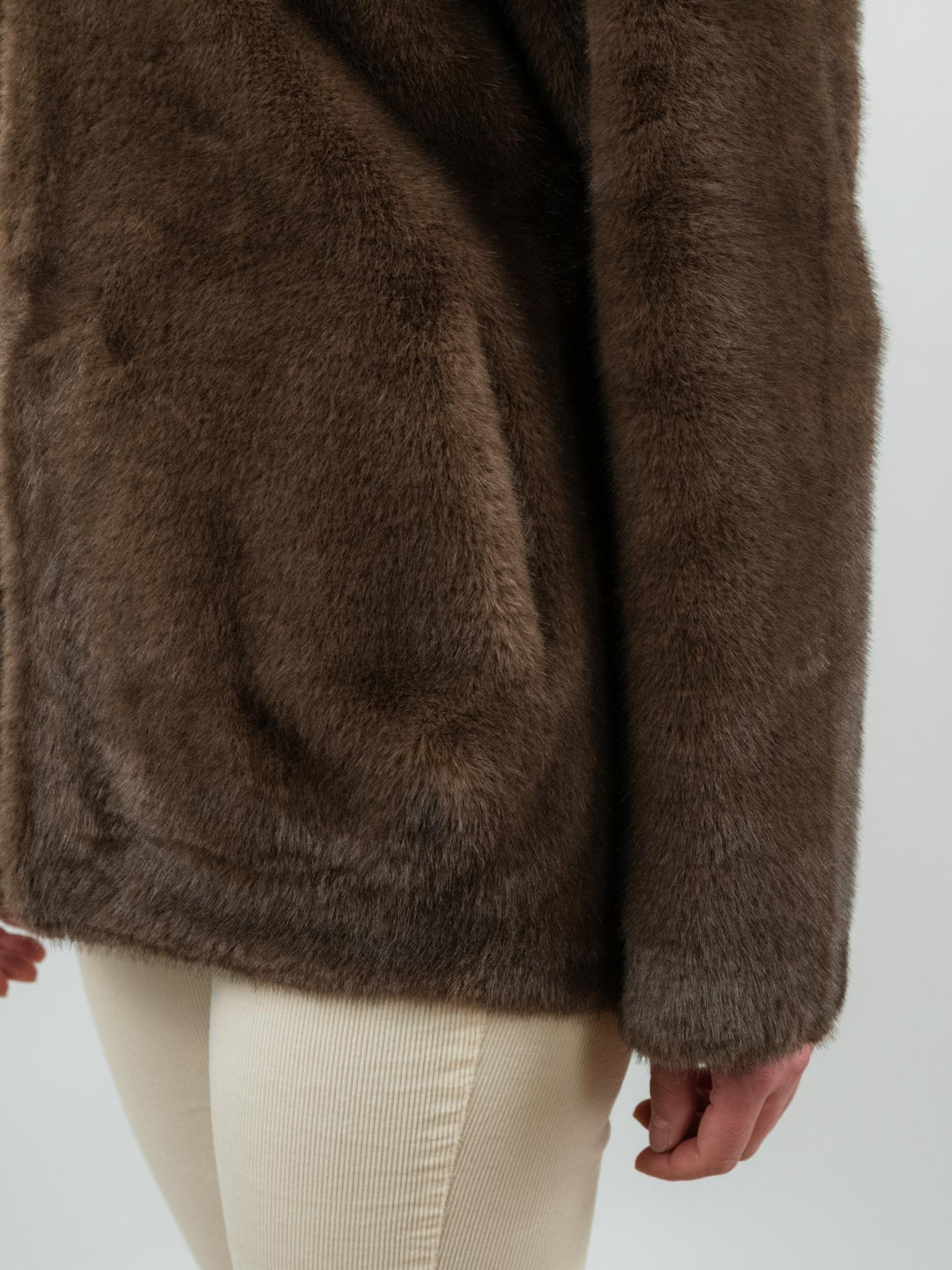 ECOPELLICCIA CON CAPPUCCIO MARRONE 18/007 MORO ANDREA MORANDO 