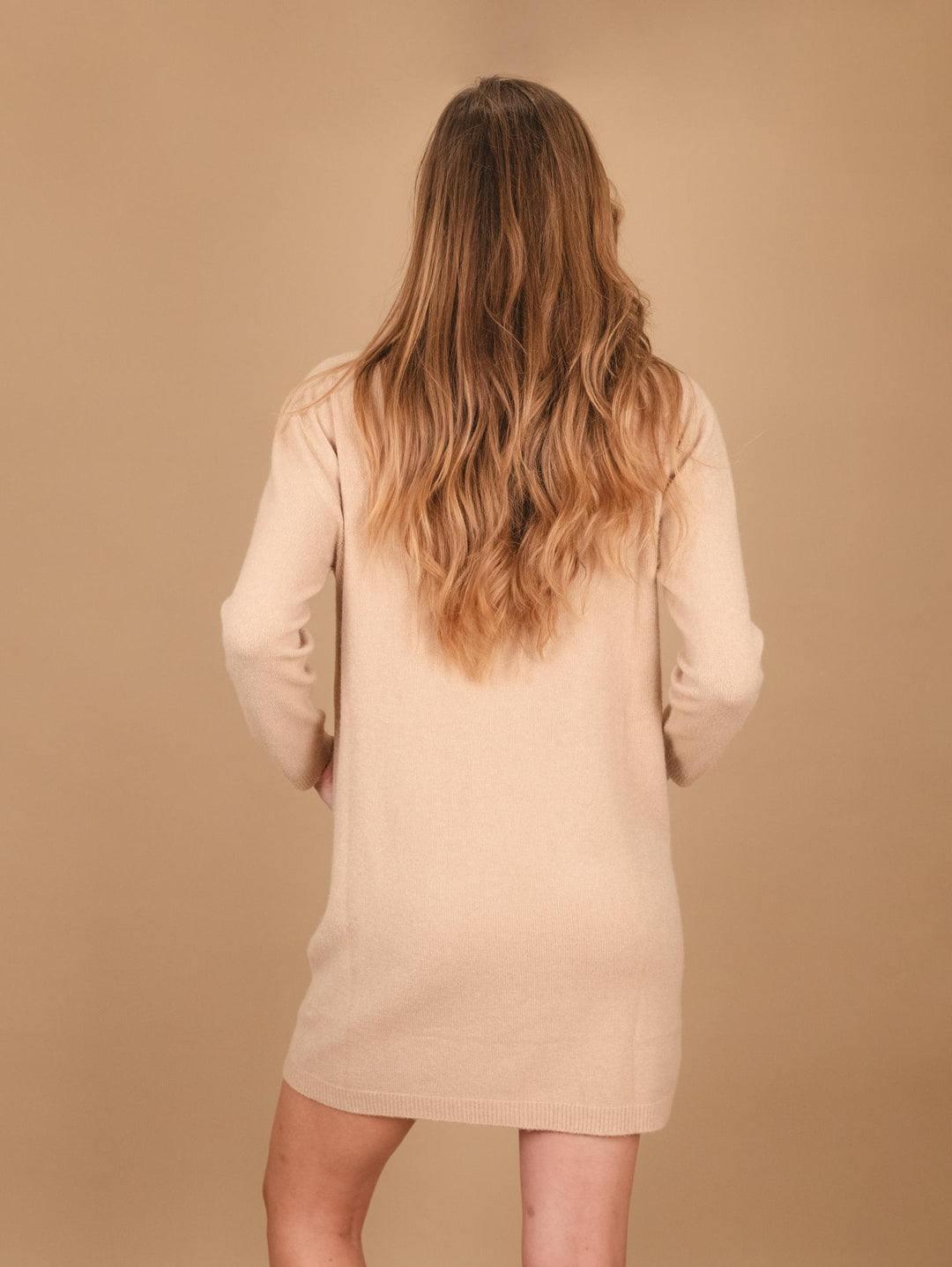 MAGLIA ABITO  CON TASCHE E SCOLLO A BARCHETTA BEIGE 0170/135 0234 BIMOR 