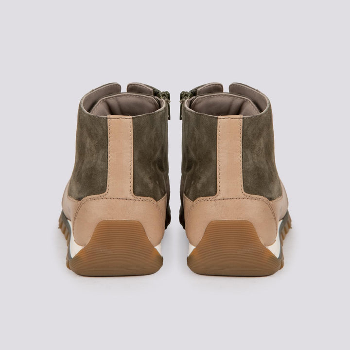 Sneaker JANIS MID in camoscio verde militare 2017967 011E10 CANDICE COOPER 