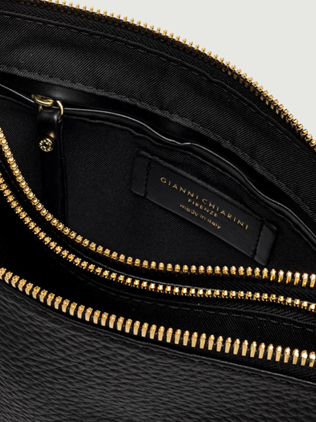 BORSA FRIDA IN PELLE NERA. 10436 TKL 001 GIANNI CHIARINI 