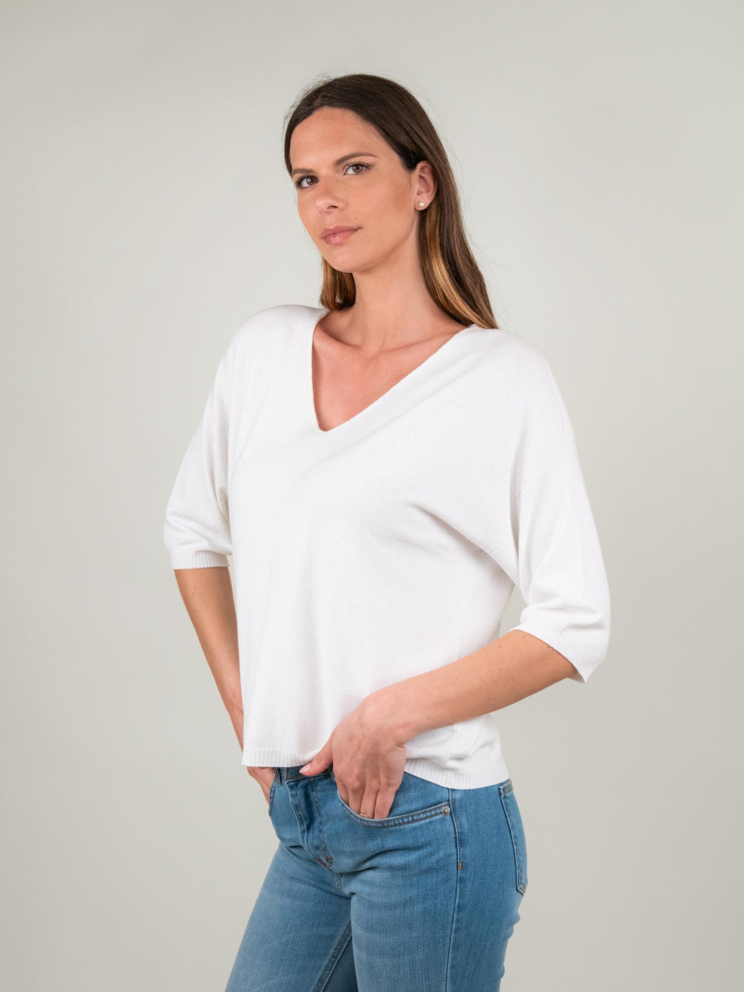 MAGLIA CON SCOLLO V PROFONDO E MANICHE A TRE QUARTI BIANCA 1687 BIANCO ANDREA MORANDO 